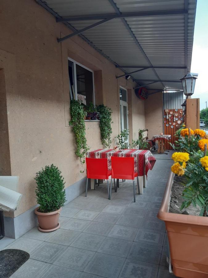 Lind Guest House B&B Giumri Zewnętrze zdjęcie