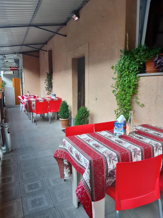 Lind Guest House B&B Giumri Zewnętrze zdjęcie