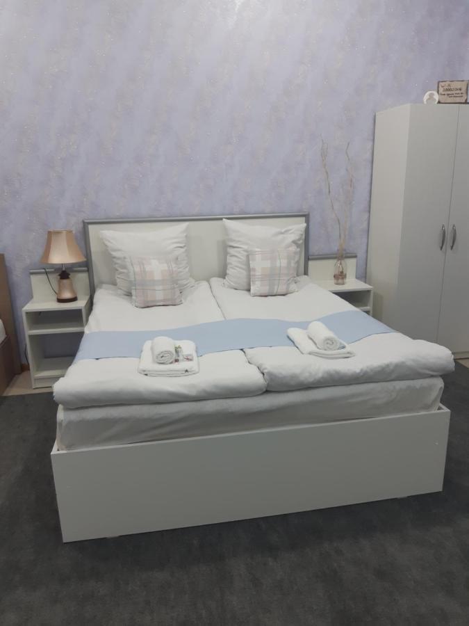 Lind Guest House B&B Giumri Zewnętrze zdjęcie