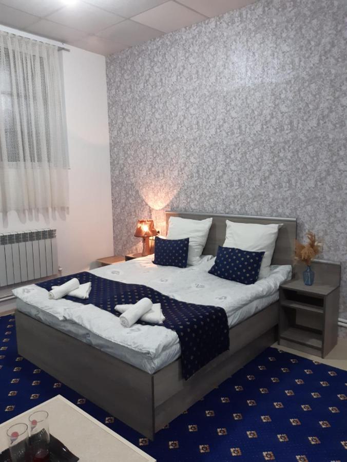 Lind Guest House B&B Giumri Zewnętrze zdjęcie