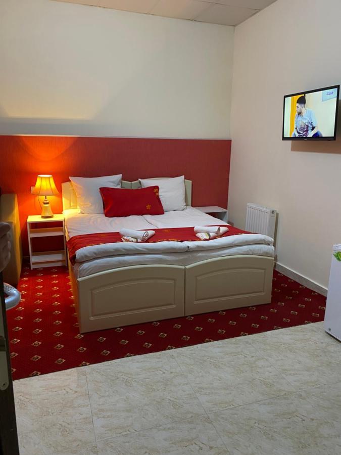 Lind Guest House B&B Giumri Zewnętrze zdjęcie