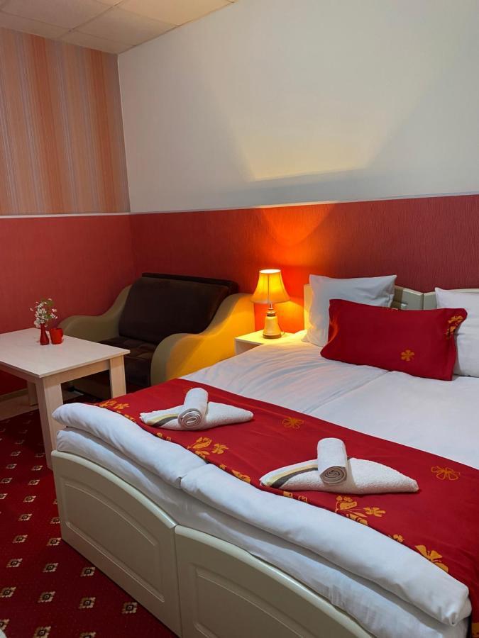 Lind Guest House B&B Giumri Zewnętrze zdjęcie