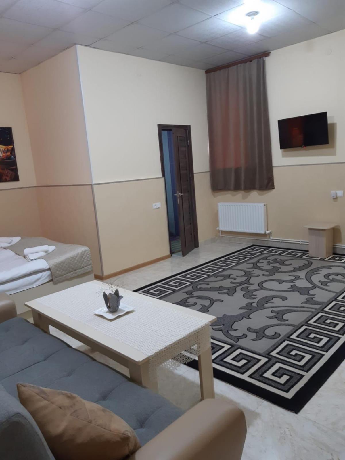 Lind Guest House B&B Giumri Zewnętrze zdjęcie