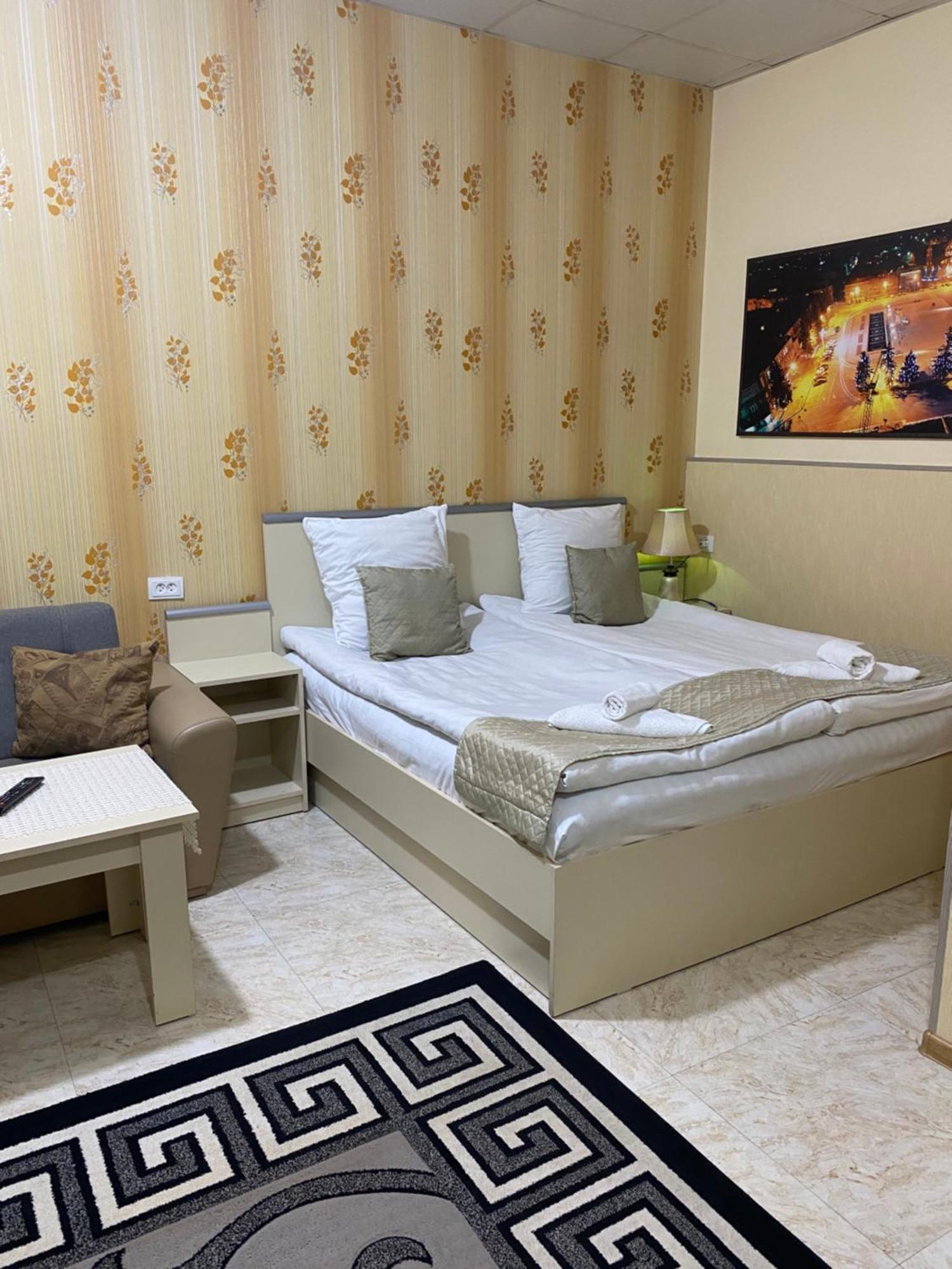 Lind Guest House B&B Giumri Zewnętrze zdjęcie